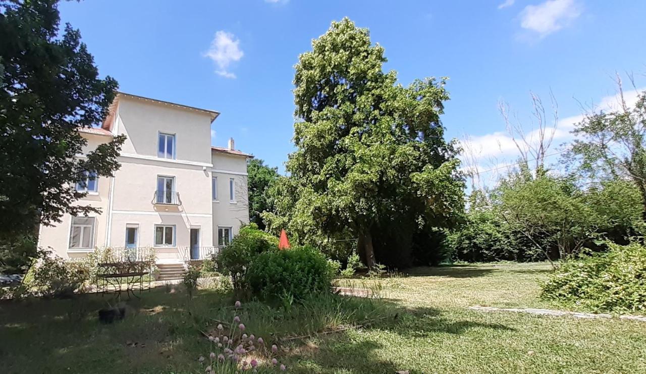 Chambres D'Hotes Les Bruyeres Montrond-les-Bains Exterior photo